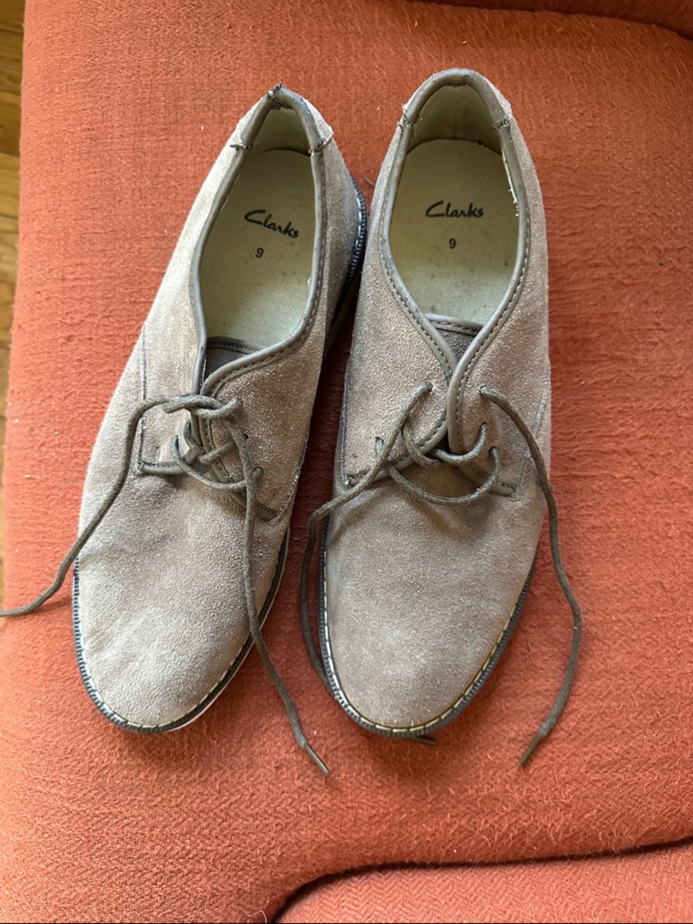 Clarks Men's Suede Chukka Boots in Taupe